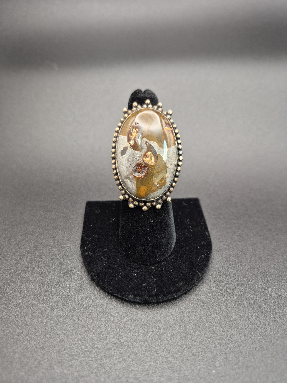 Vintage-Inspired Amber Glass Oval Statement Ring - Brown